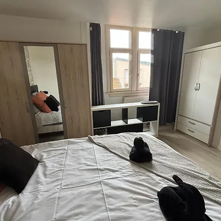 Ferienwohnung Vue Sur Saint Quentin Un Sejour A Part Longeville-les-Metz Exterior foto